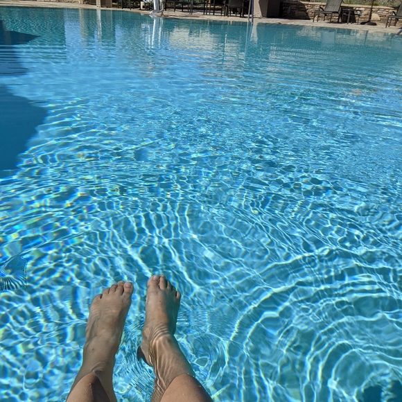 Meet your Posher, Erin - Picture 1 of 1